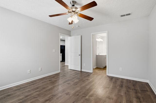 4708 Chelanie Cir, Murfreesboro, TN 37129