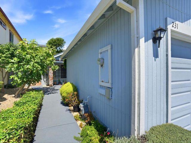 231 Breezewalk Drive, Vallejo, CA 94591