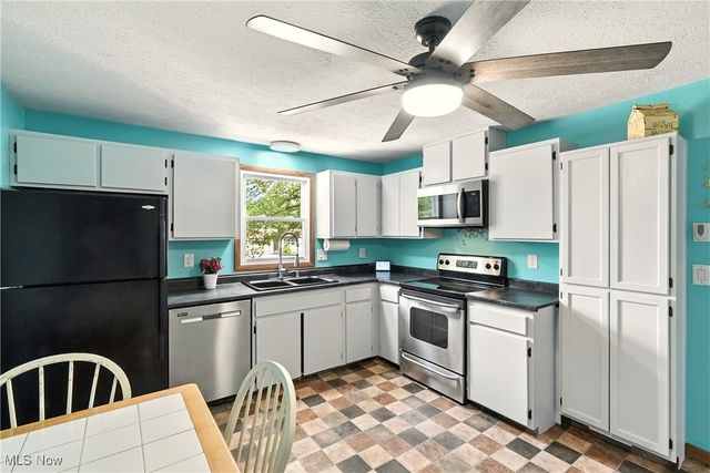 10 Windsor Mews, Rittman, OH 44270