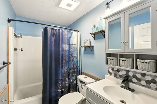 10 Windsor Mews, Rittman, OH 44270