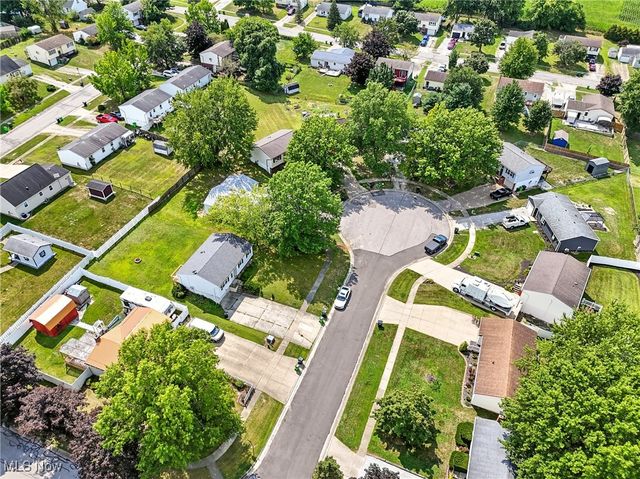 10 Windsor Mews, Rittman, OH 44270