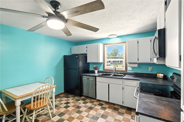 10 Windsor Mews, Rittman, OH 44270