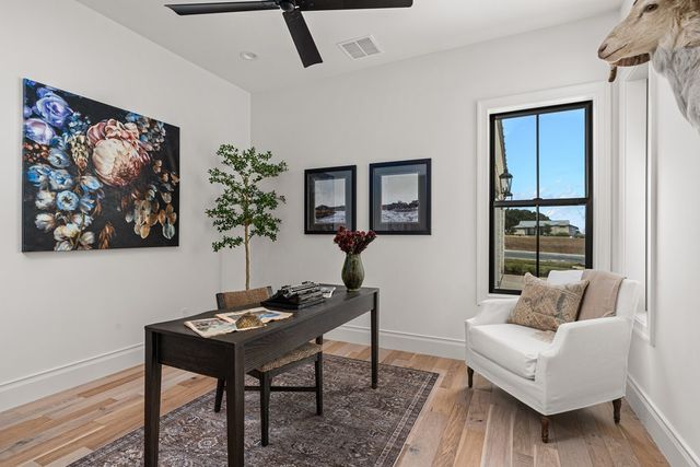 4412 Comanche Trace Dr, Kerrville, TX 78028