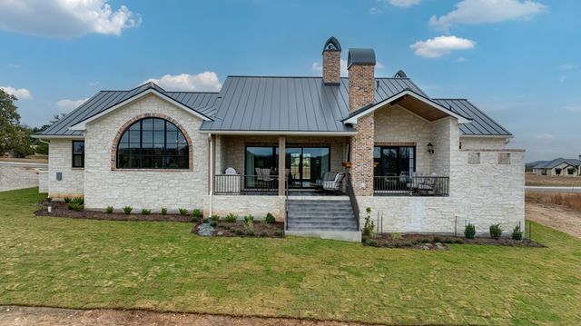 4412 Comanche Trace Dr, Kerrville, TX 78028