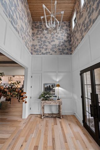 4412 Comanche Trace Dr, Kerrville, TX 78028