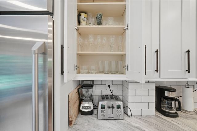 3 Olympia Pl, Squirrel Hill, PA 15217