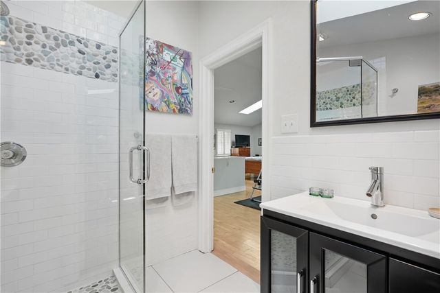 3 Olympia Pl, Squirrel Hill, PA 15217