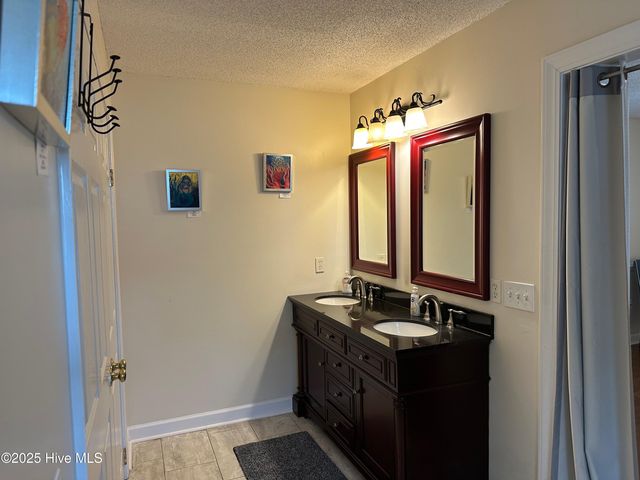 3015 Ellsworth Drive, Greenville, NC 27834