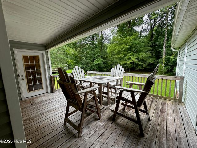 3015 Ellsworth Drive, Greenville, NC 27834