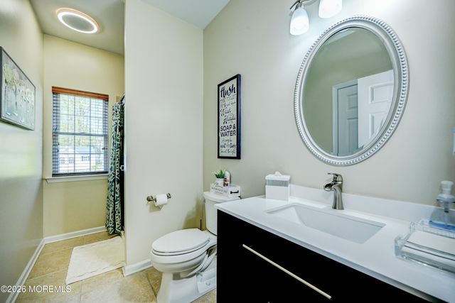 4 Topaz Drive, Jackson, NJ 08527