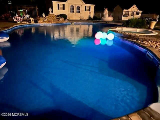 4 Topaz Drive, Jackson, NJ 08527