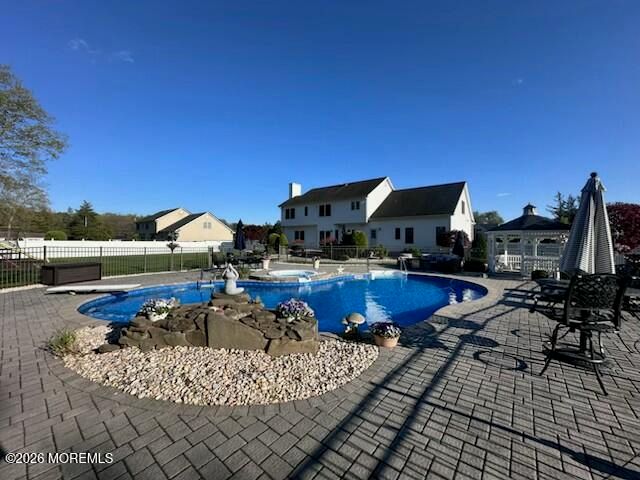 4 Topaz Drive, Jackson, NJ 08527