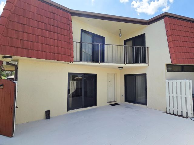 3888 Victoria Drive, West Palm Beach, FL 33406