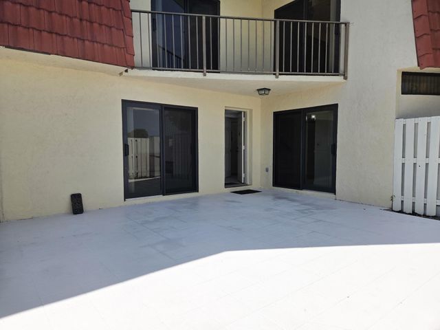 3888 Victoria Drive, West Palm Beach, FL 33406