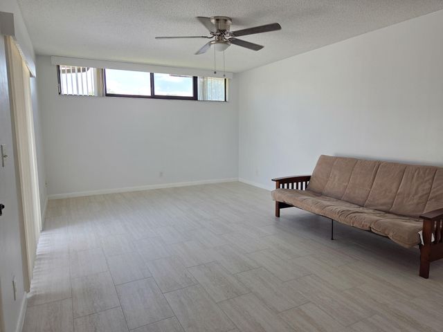 3888 Victoria Drive, West Palm Beach, FL 33406