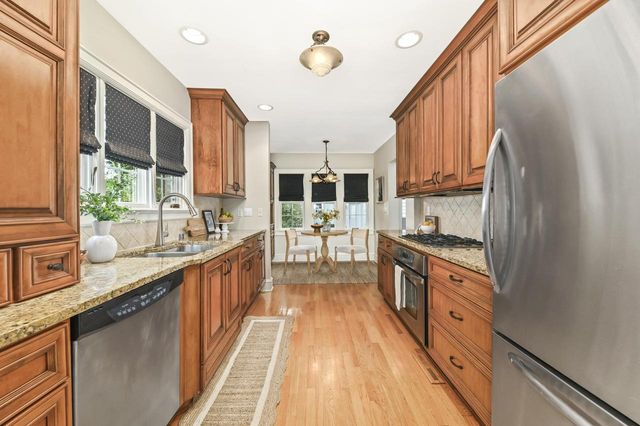 2504 N 90th STREET, Wauwatosa, WI 53226