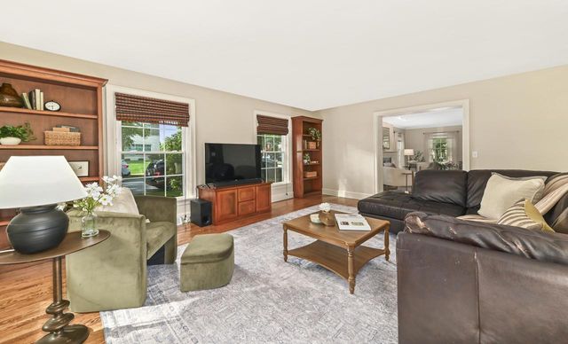 2504 N 90th STREET, Wauwatosa, WI 53226