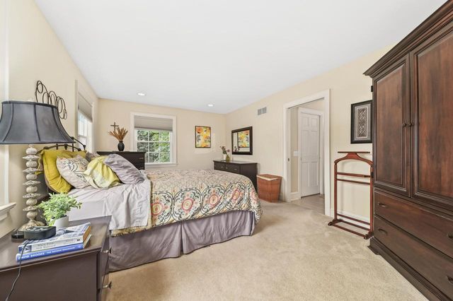 2504 N 90th STREET, Wauwatosa, WI 53226