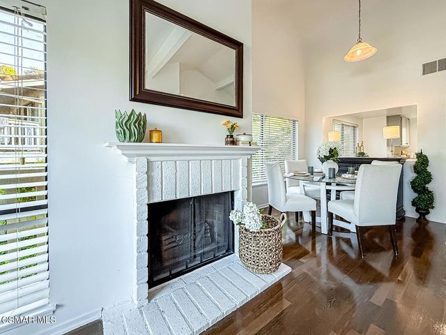 599 Calle De Las Ovejas, Oak Park, CA 91377