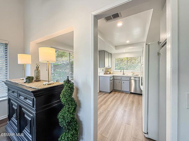 599 Calle De Las Ovejas, Oak Park, CA 91377