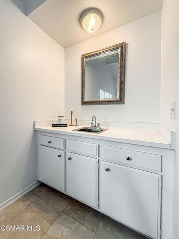 599 Calle De Las Ovejas, Oak Park, CA 91377