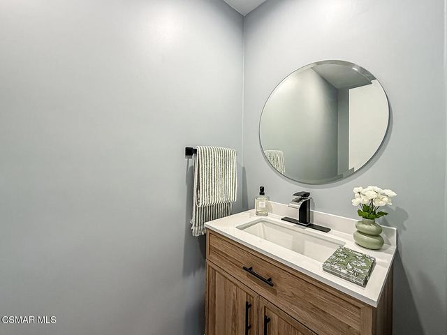 599 Calle De Las Ovejas, Oak Park, CA 91377