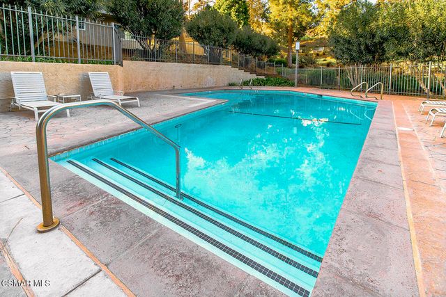 599 Calle De Las Ovejas, Oak Park, CA 91377