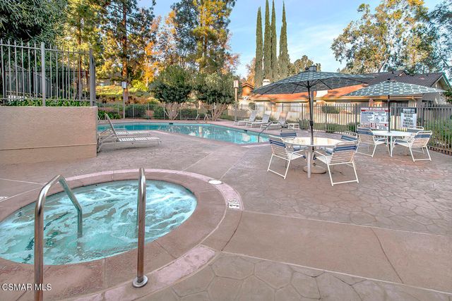 599 Calle De Las Ovejas, Oak Park, CA 91377