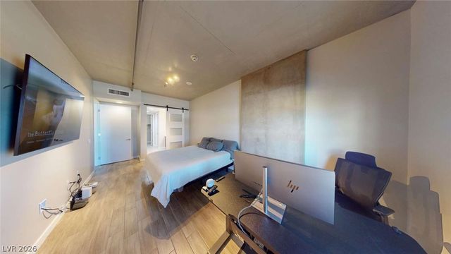 353 East Bonneville Avenue 125, Las Vegas, NV 89101