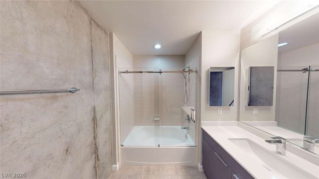 353 East Bonneville Avenue 125, Las Vegas, NV 89101