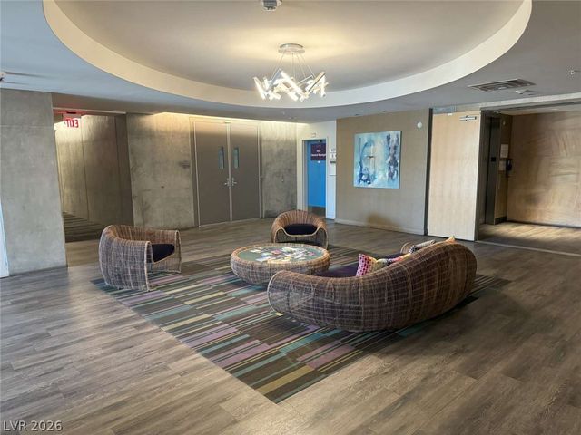 353 East Bonneville Avenue 125, Las Vegas, NV 89101