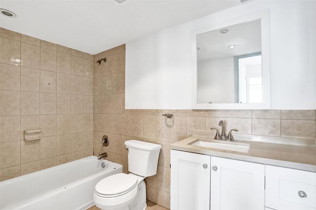 1465 NE 123rd St 714, North Miami, FL 33161