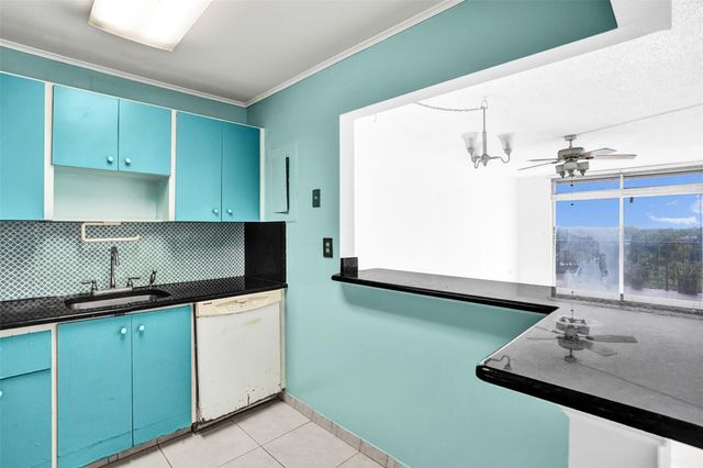 1465 NE 123rd St 714, North Miami, FL 33161