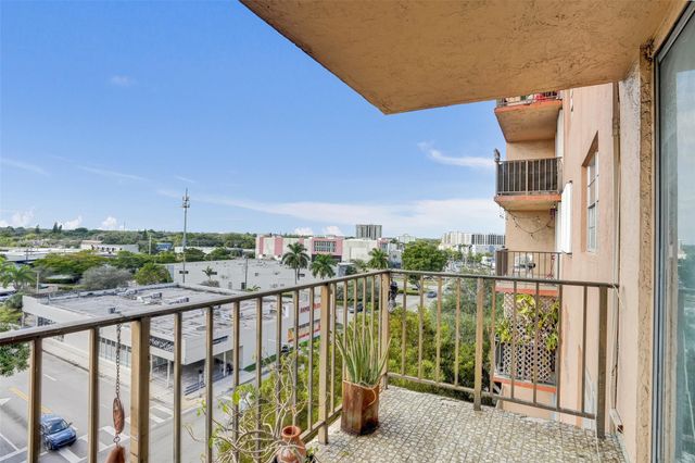 1465 NE 123rd St 714, North Miami, FL 33161