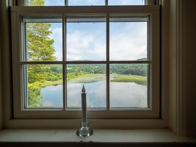505 Dewey's Mills Road, Hartford, VT 05047