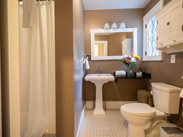 505 Dewey's Mills Road, Hartford, VT 05047