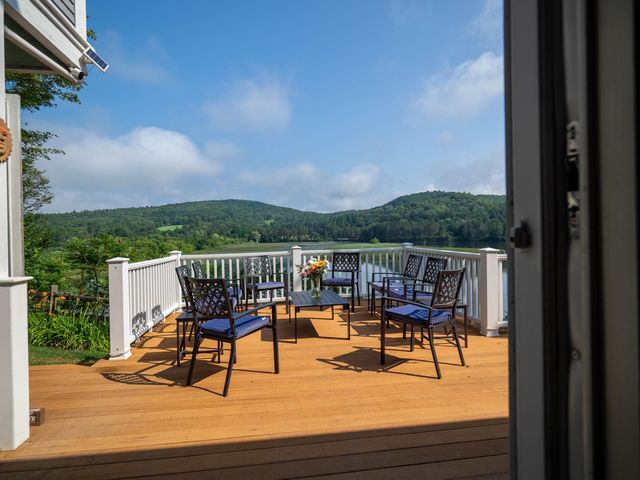 505 Dewey's Mills Road, Hartford, VT 05047