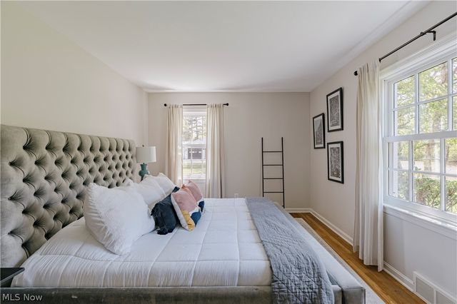 35 Murwood Drive, Moreland Hills, OH 44022