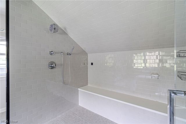 35 Murwood Drive, Moreland Hills, OH 44022