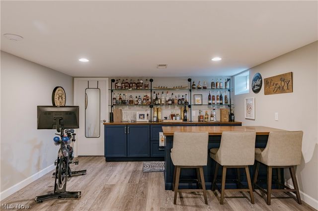 35 Murwood Drive, Moreland Hills, OH 44022