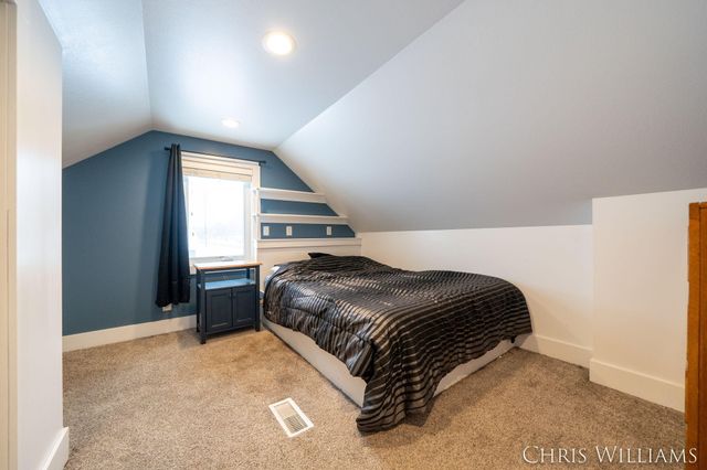 2288 Macarthur Road, Muskegon Twp, MI 49442