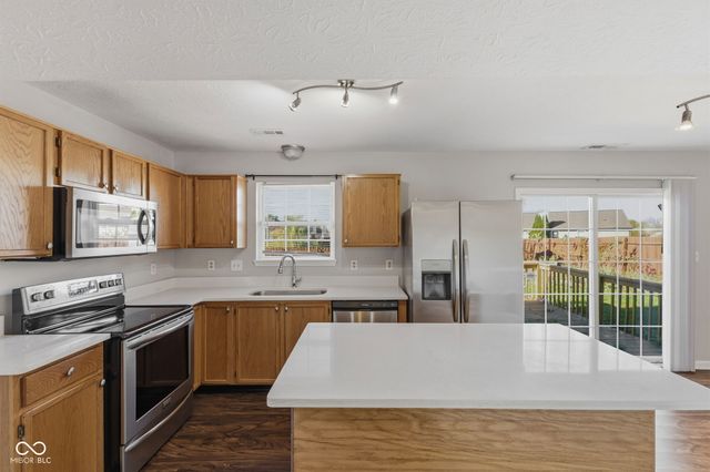 2354 Valley Creek East Lane, Indianapolis, IN 46229