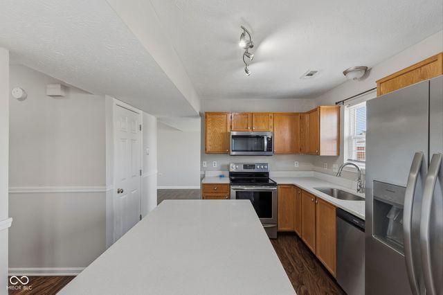 2354 Valley Creek East Lane, Indianapolis, IN 46229