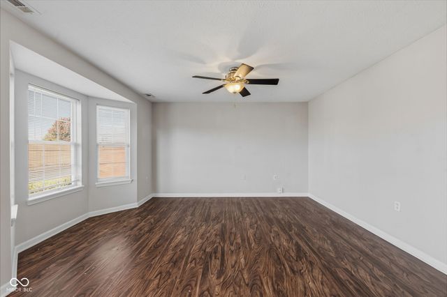 2354 Valley Creek East Lane, Indianapolis, IN 46229