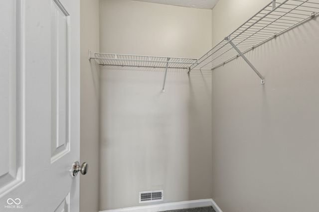 2354 Valley Creek East Lane, Indianapolis, IN 46229