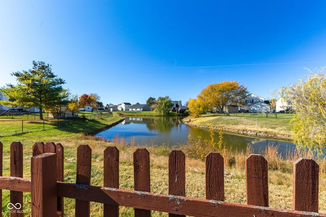 2354 Valley Creek East Lane, Indianapolis, IN 46229