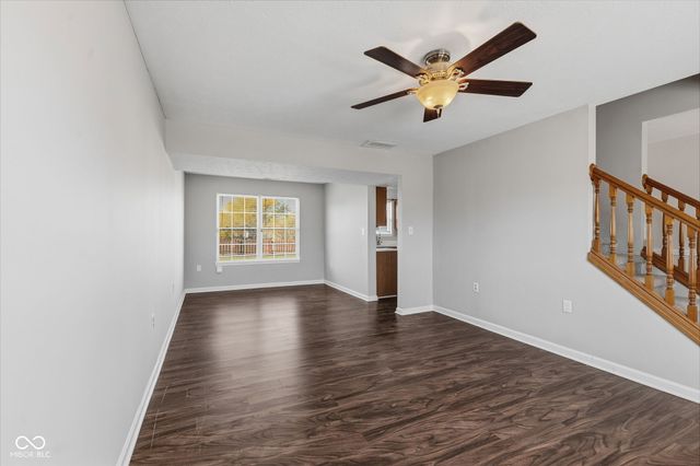 2354 Valley Creek East Lane, Indianapolis, IN 46229