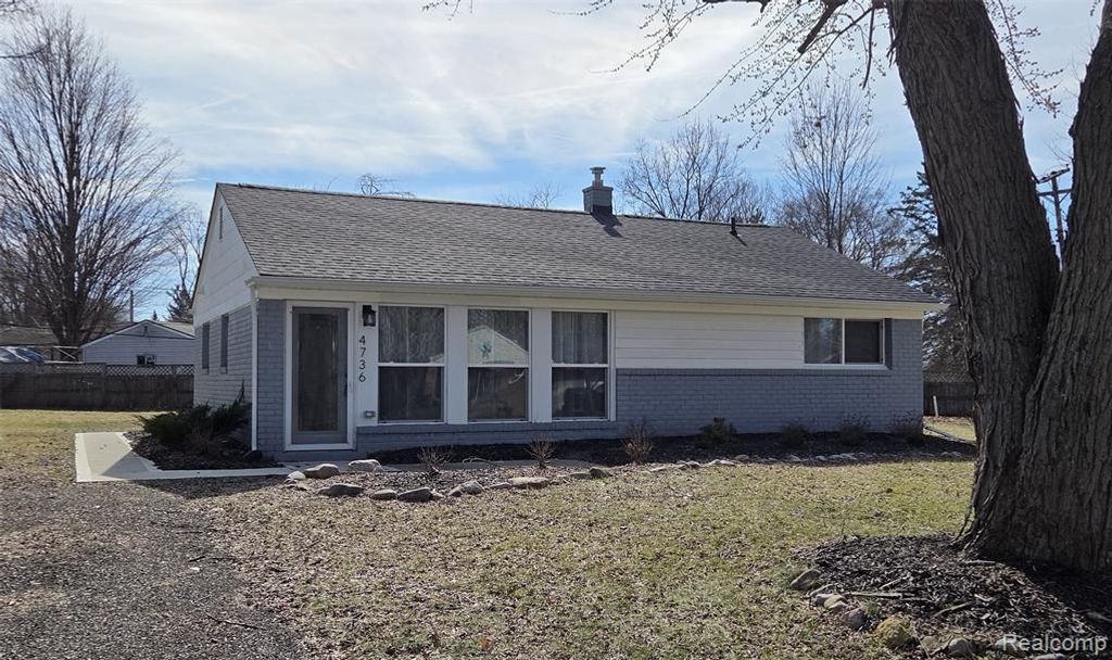 4736 Summerhill Drive, Clarkston, MI 48346