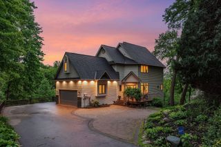 18430 Ridgewood Road, Minnetonka, MN 55391