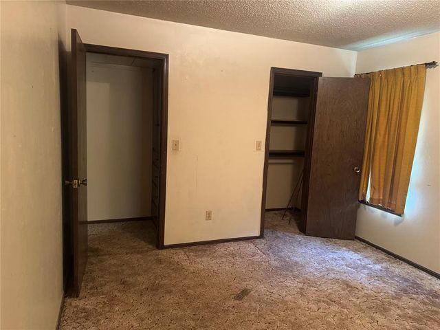 7501 NW 12th Place, Oklahoma City, OK 73127